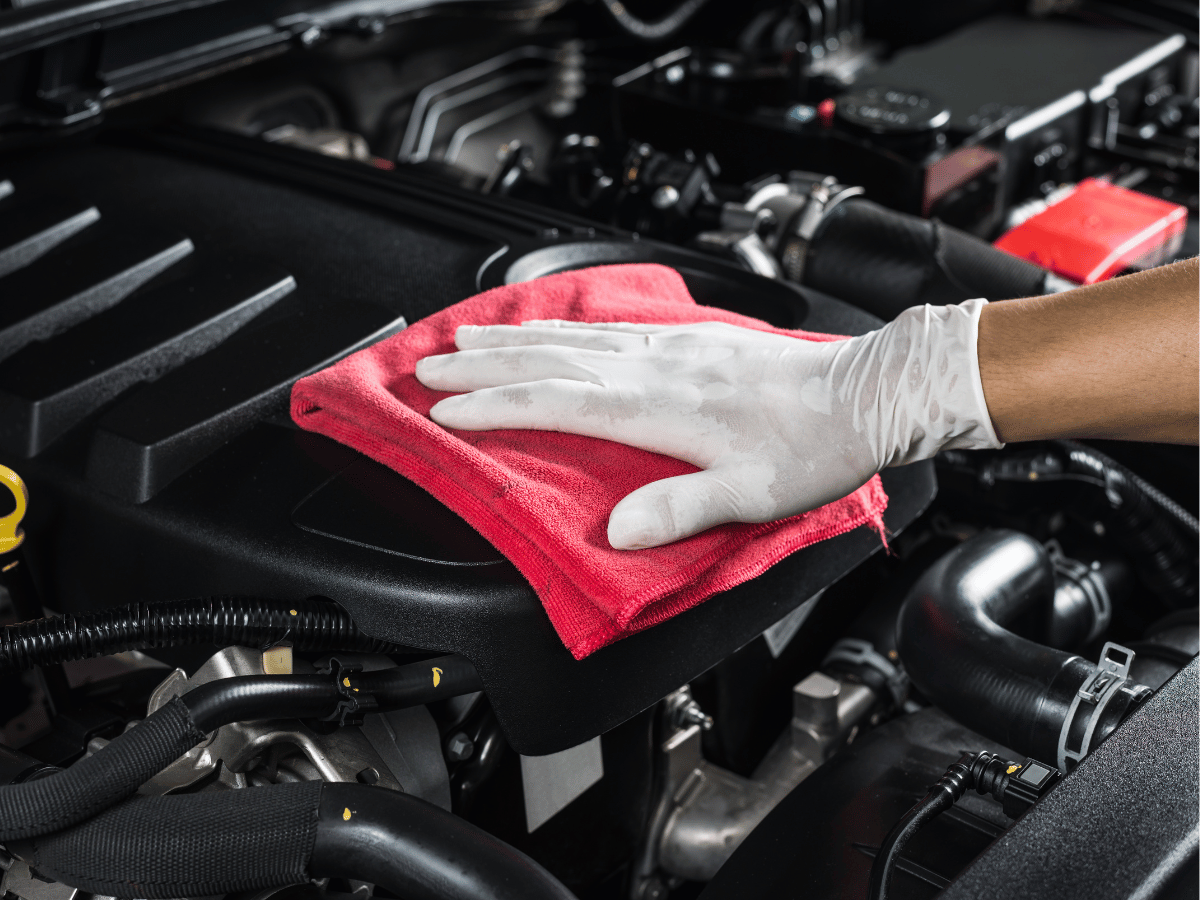 Remove grease, dirt, and grime while protecting engine bay components